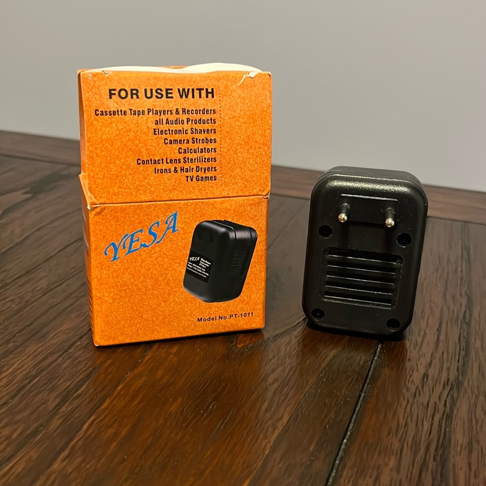 Travel Converter Plug in Box Electrical Overseas Accessory for Hair Dryer Shaver